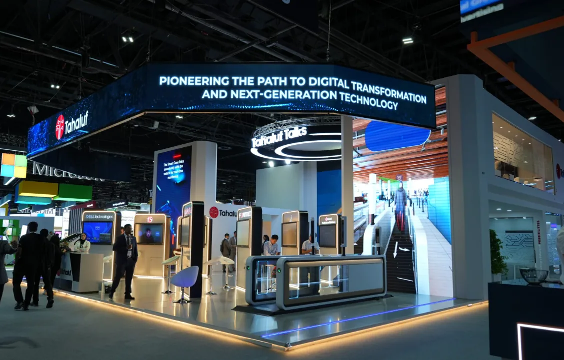 Tahaluf Al Emarat exhibition stand LED screens at GITEX Global 2025, Dubai World Trade Centre, built by Nova Elite